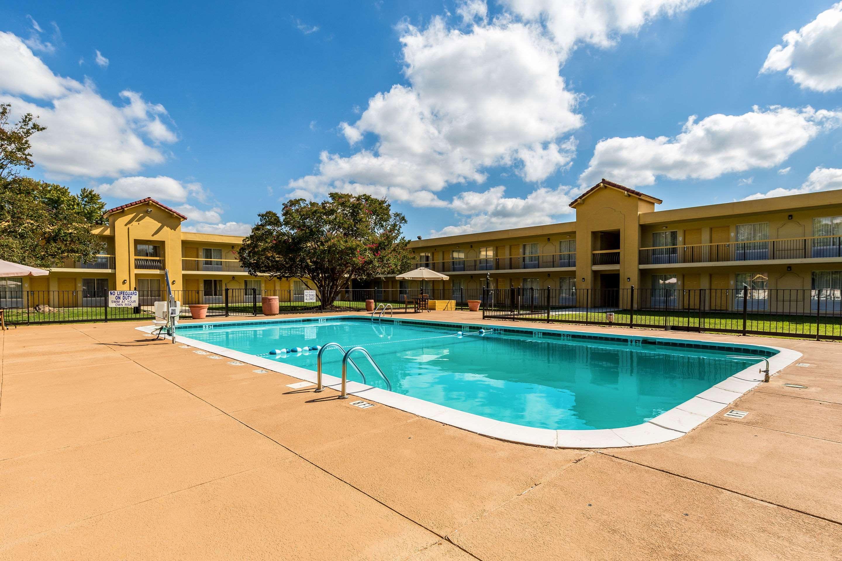 Quality Inn Clemson Near University Anderson Exterior photo